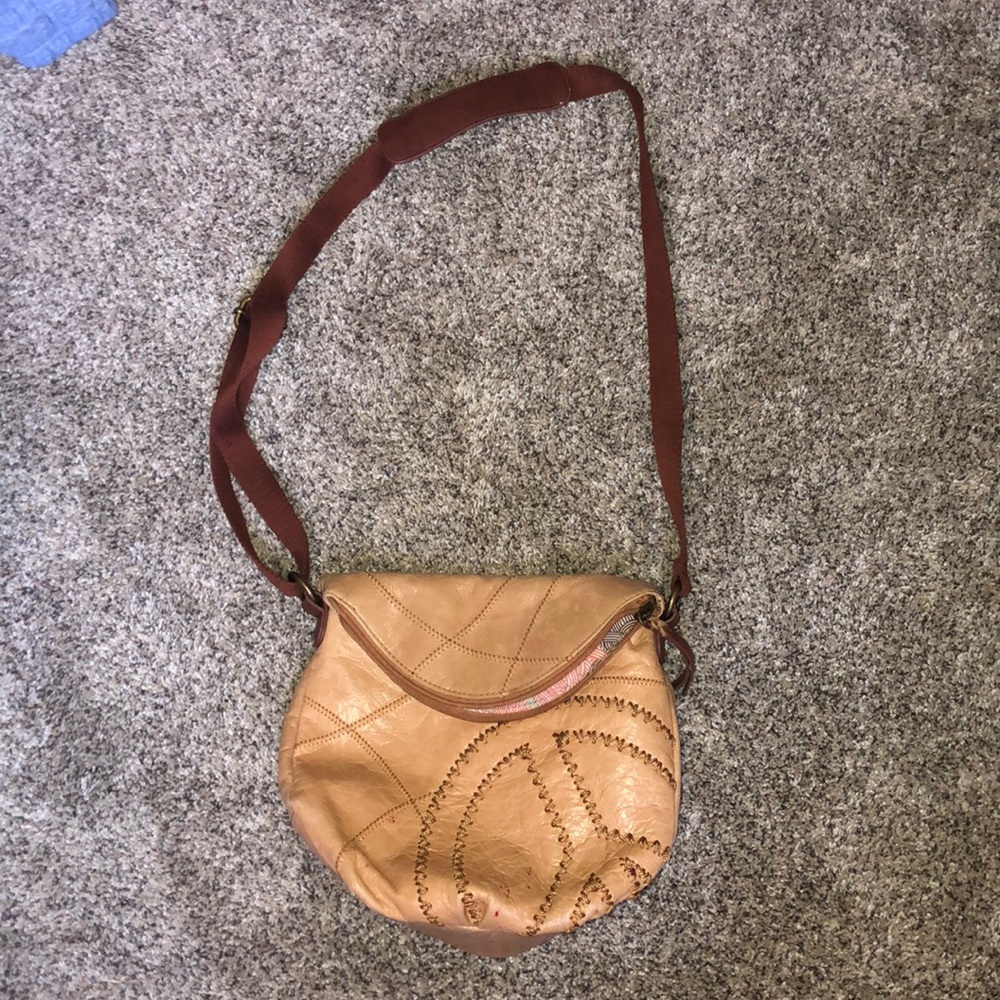 Crossbody purse